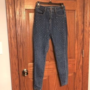 New Listing ! High Rise Skinny Jeans